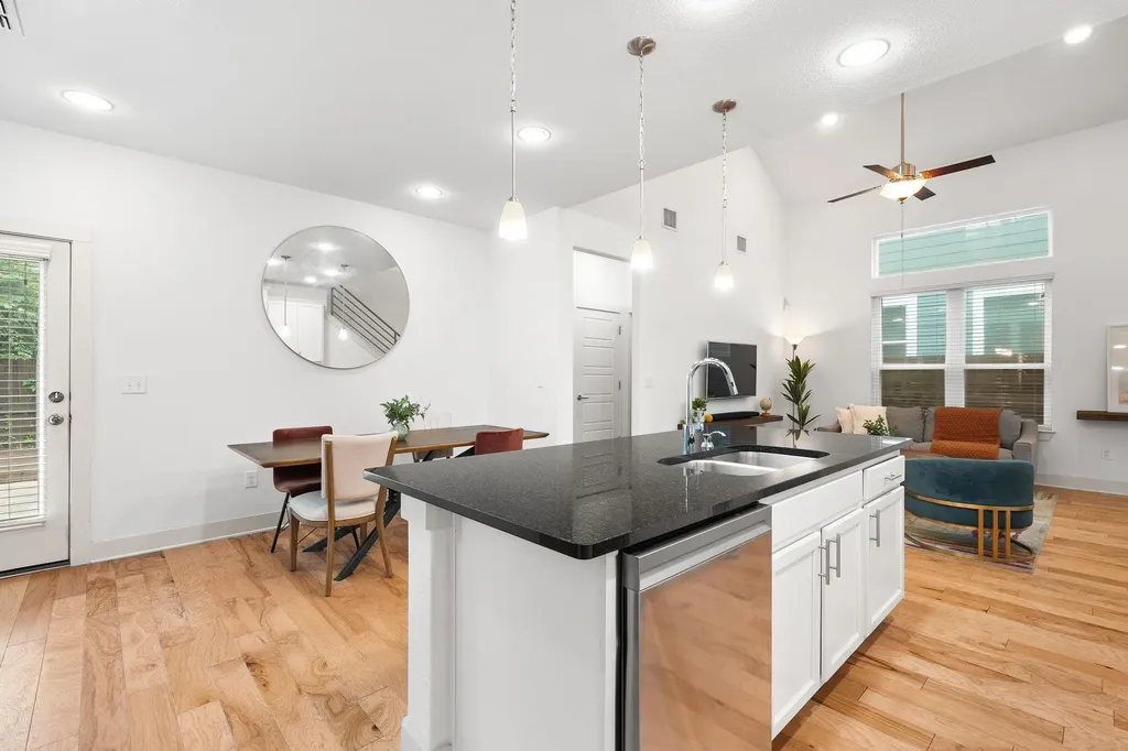 2307 Hermia Street Austin TX 78741