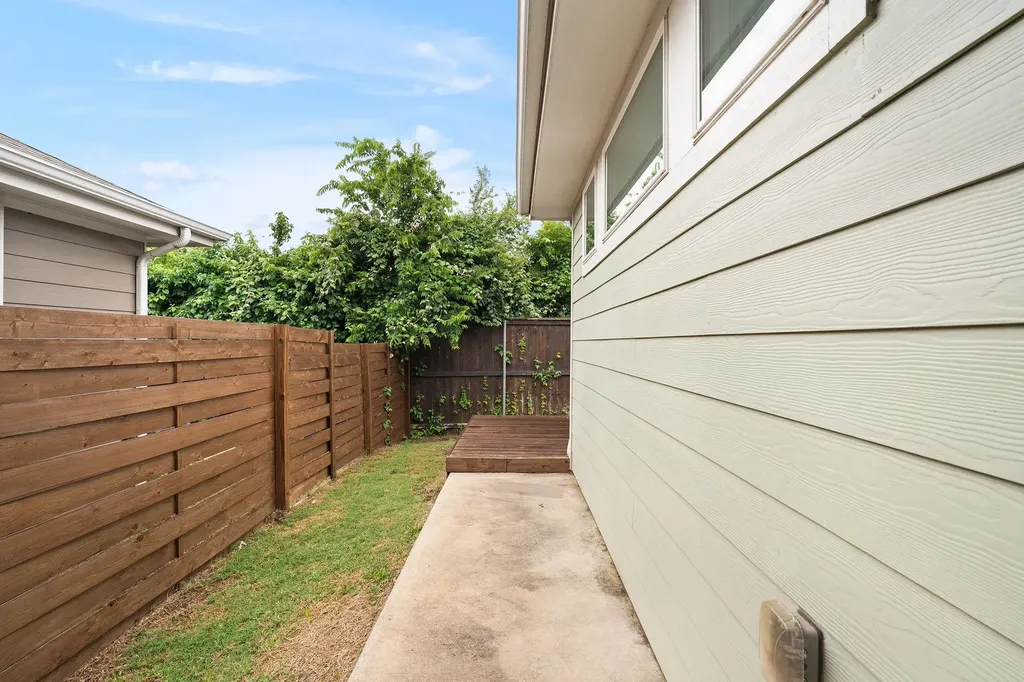 2307 Hermia Street Austin TX 78741