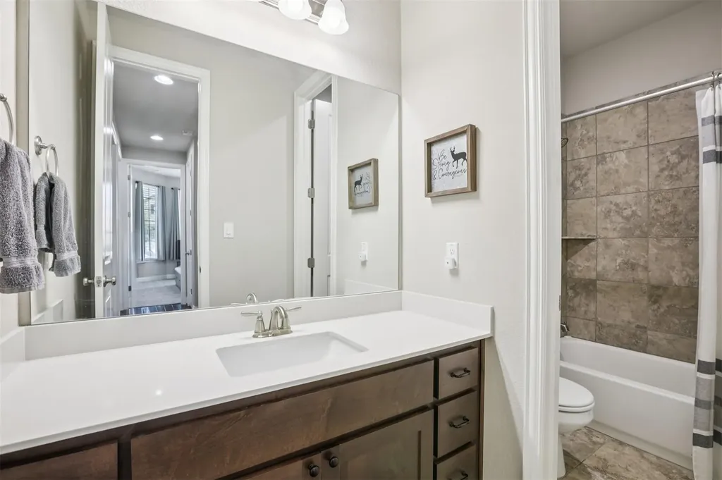 204 Miracle Rose Way Liberty Hill TX 78642