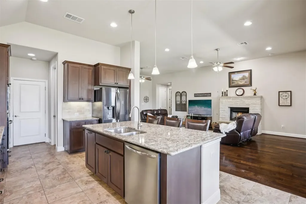 204 Miracle Rose Way Liberty Hill TX 78642