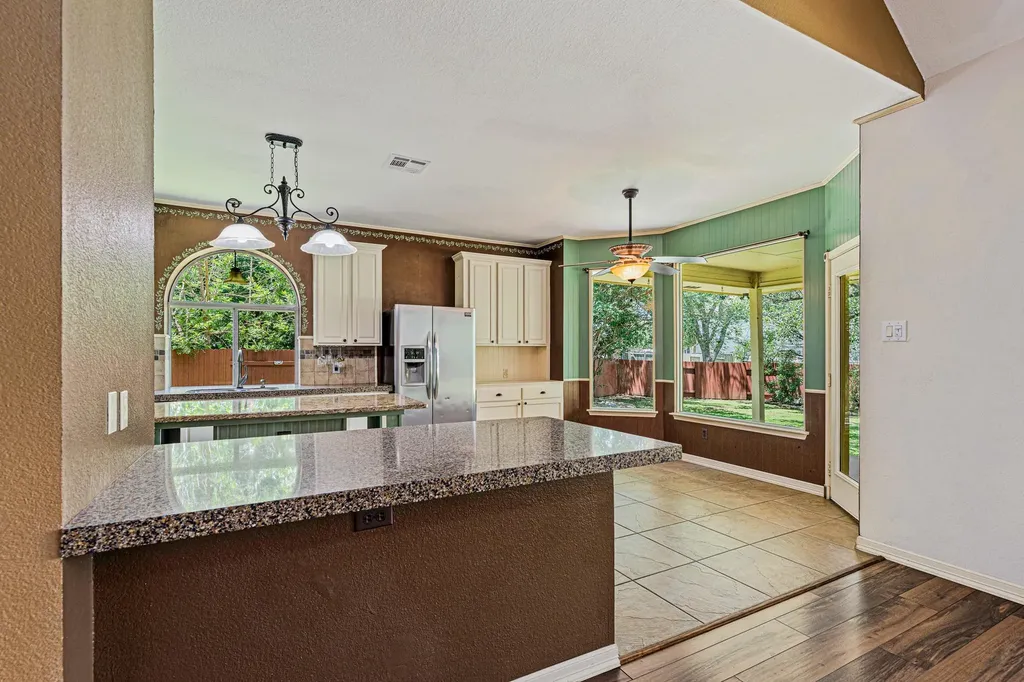 2436 Cloud Peak Lane Round Rock TX 78681