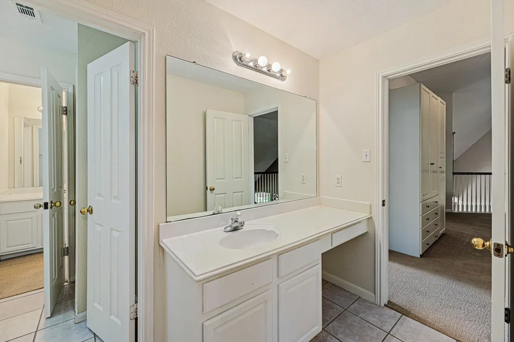 2436 Cloud Peak Lane Round Rock TX 78681