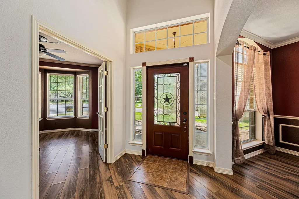 2436 Cloud Peak Lane Round Rock TX 78681