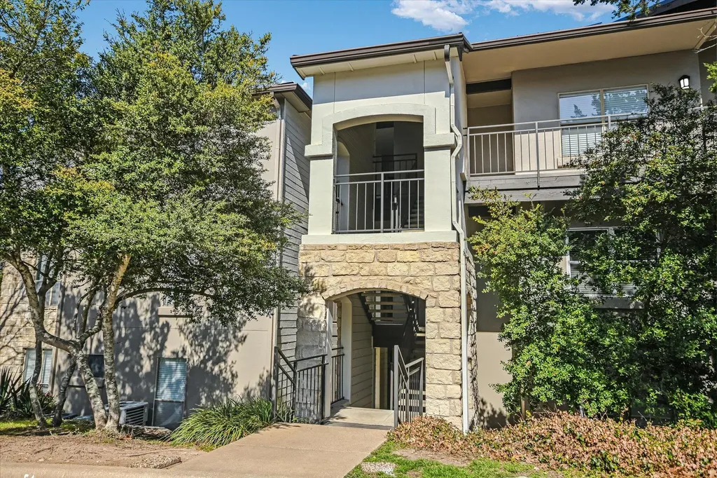 6000 Shepherd Mountain Cove Austin TX 78730