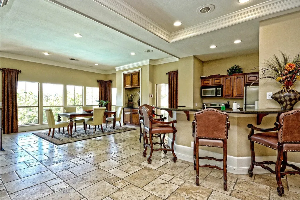 6000 Shepherd Mountain Cove Austin TX 78730