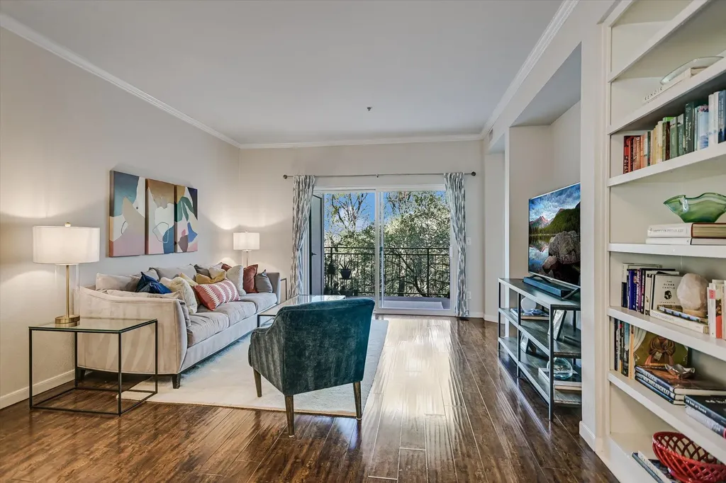 6000 Shepherd Mountain Cove Austin TX 78730
