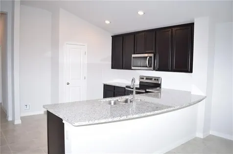 1689 Woodlands Drive Kyle TX 78640