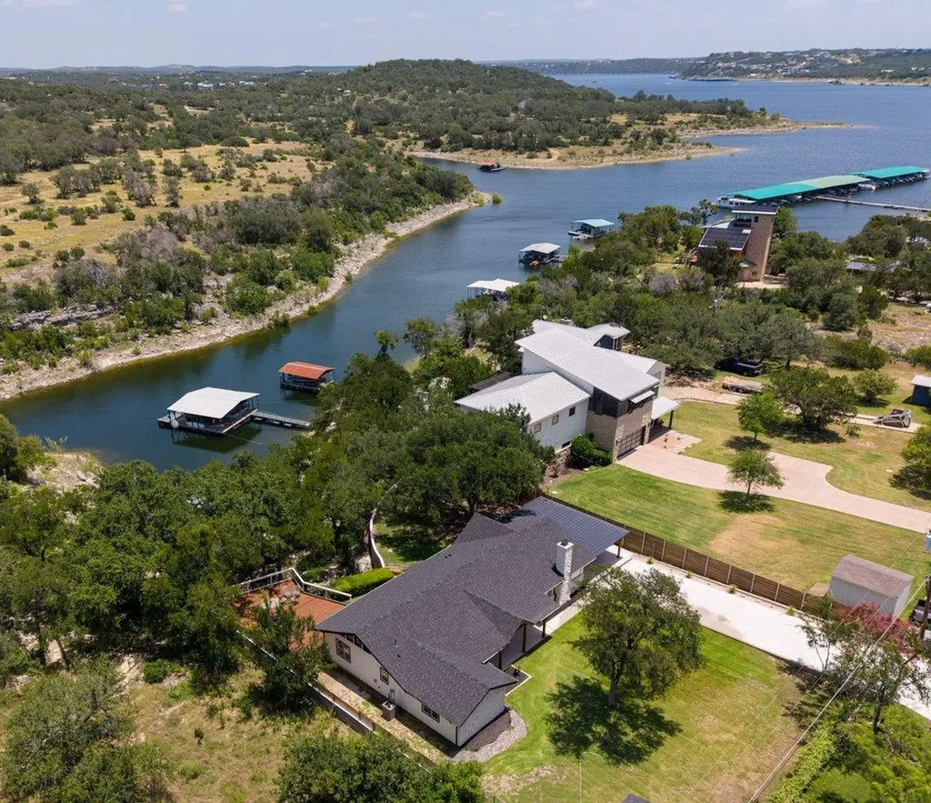20100 Siesta Shores Drive Spicewood TX 78669