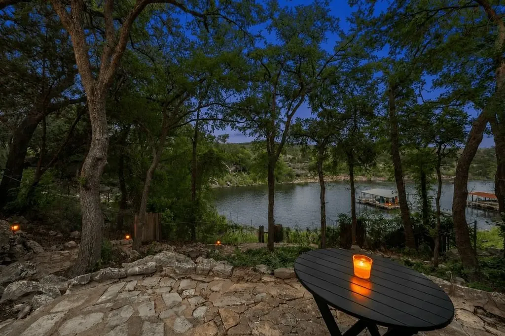 20100 Siesta Shores Drive Spicewood TX 78669