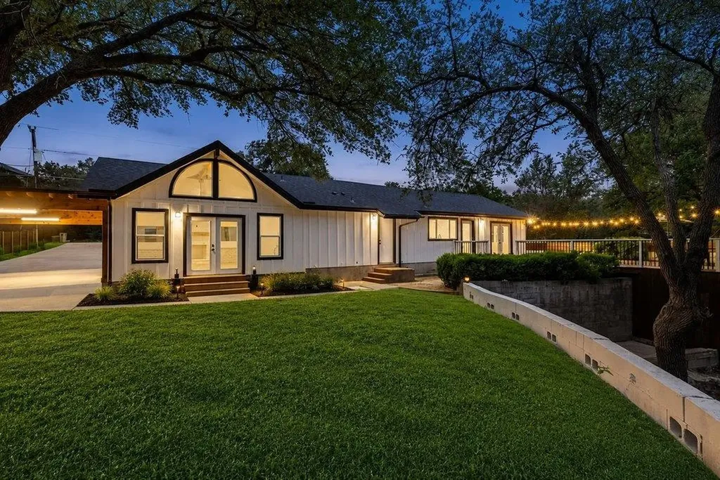 20100 Siesta Shores Drive Spicewood TX 78669