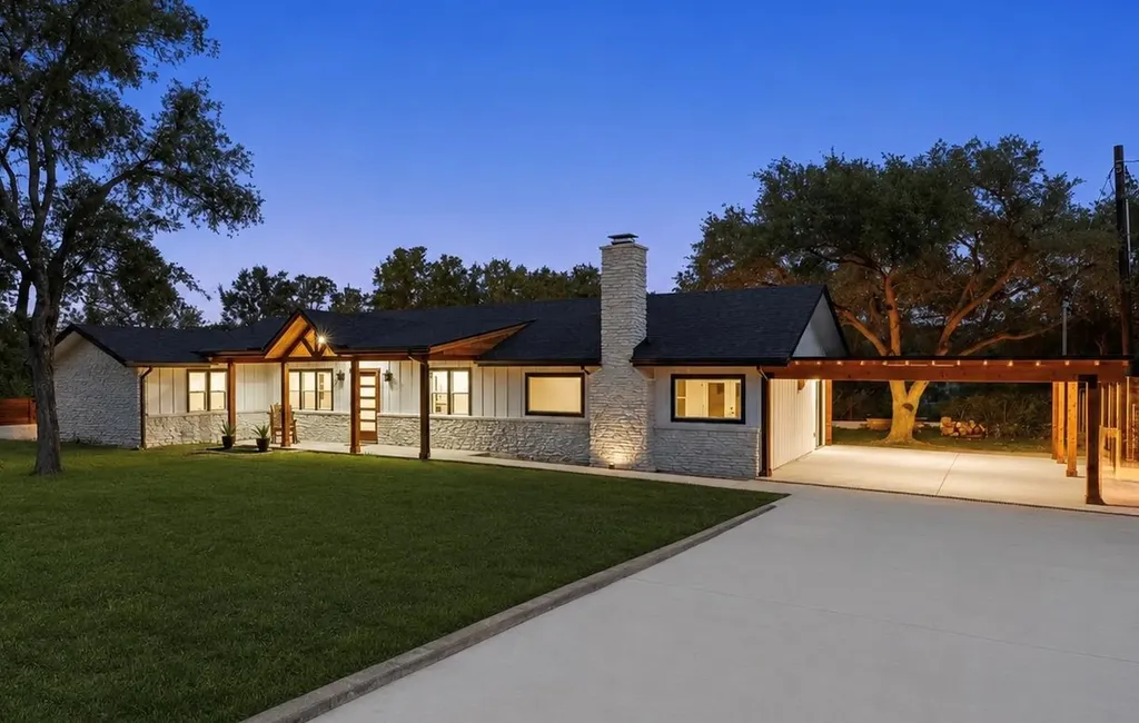 20100 Siesta Shores Drive Spicewood TX 78669