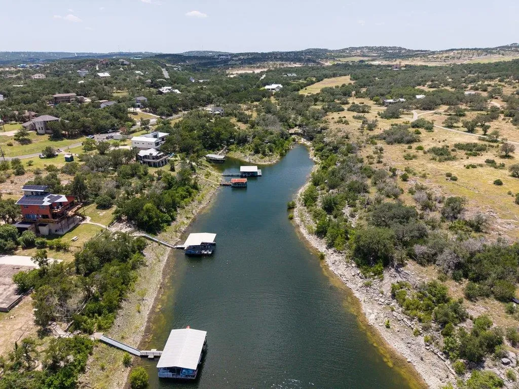 20100 Siesta Shores Drive Spicewood TX 78669
