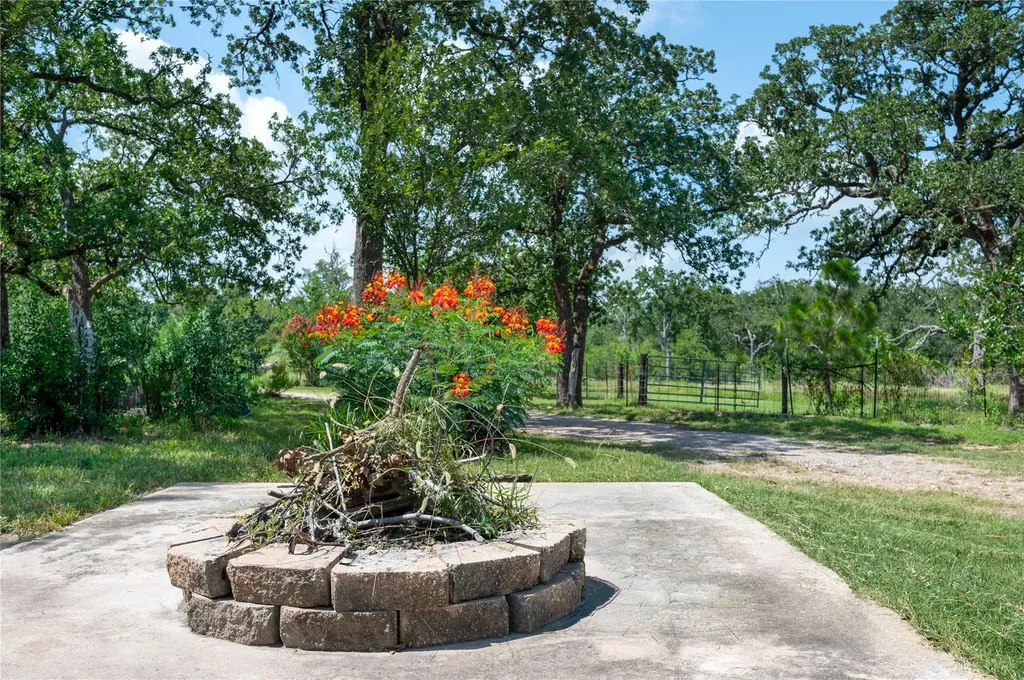 270 Dry Creek Road Manor TX 78653