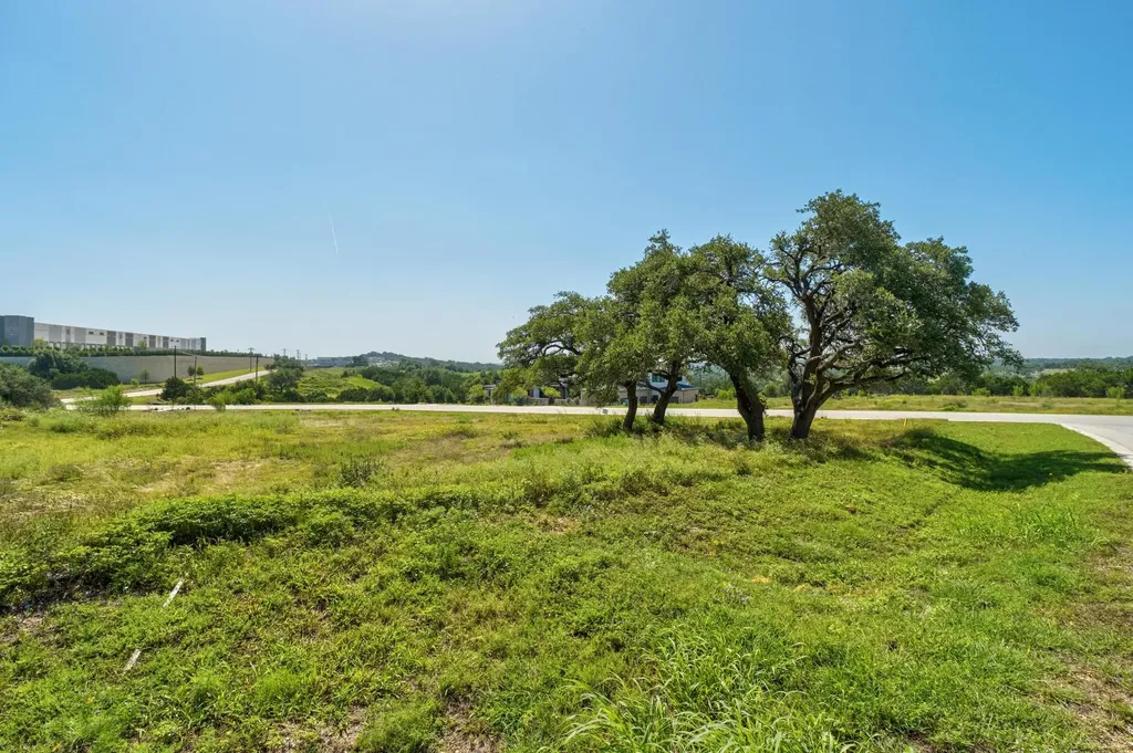 5813 Twin Peaks Trace Austin TX 78738