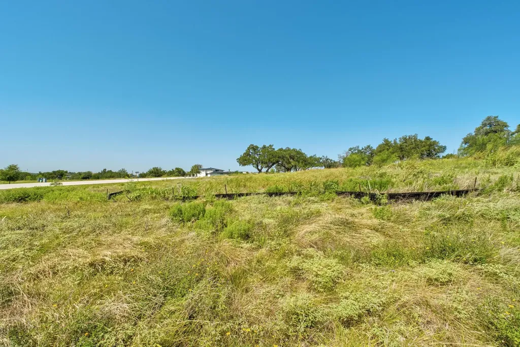 5813 Twin Peaks Trace Austin TX 78738
