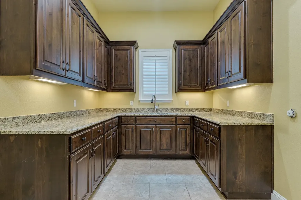 3704 Medicine Hat Leander TX 78641