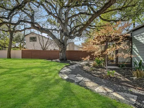 2704 Oakhurst Avenue Austin TX 78703
