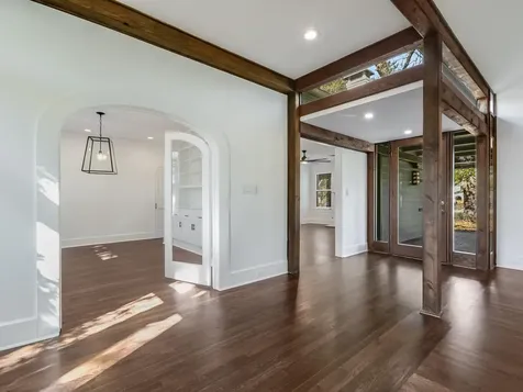 2704 Oakhurst Avenue Austin TX 78703