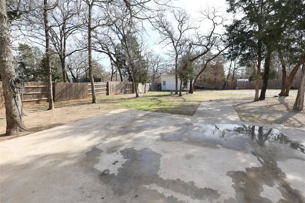 250 La Selva Drive Elgin TX 78621