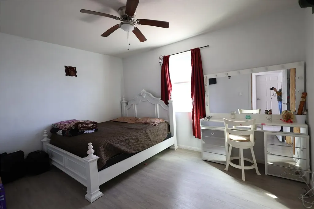 250 La Selva Drive Elgin TX 78621