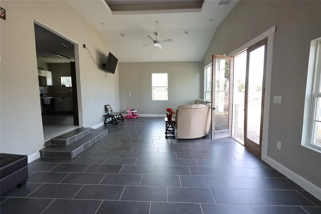250 La Selva Drive Elgin TX 78621