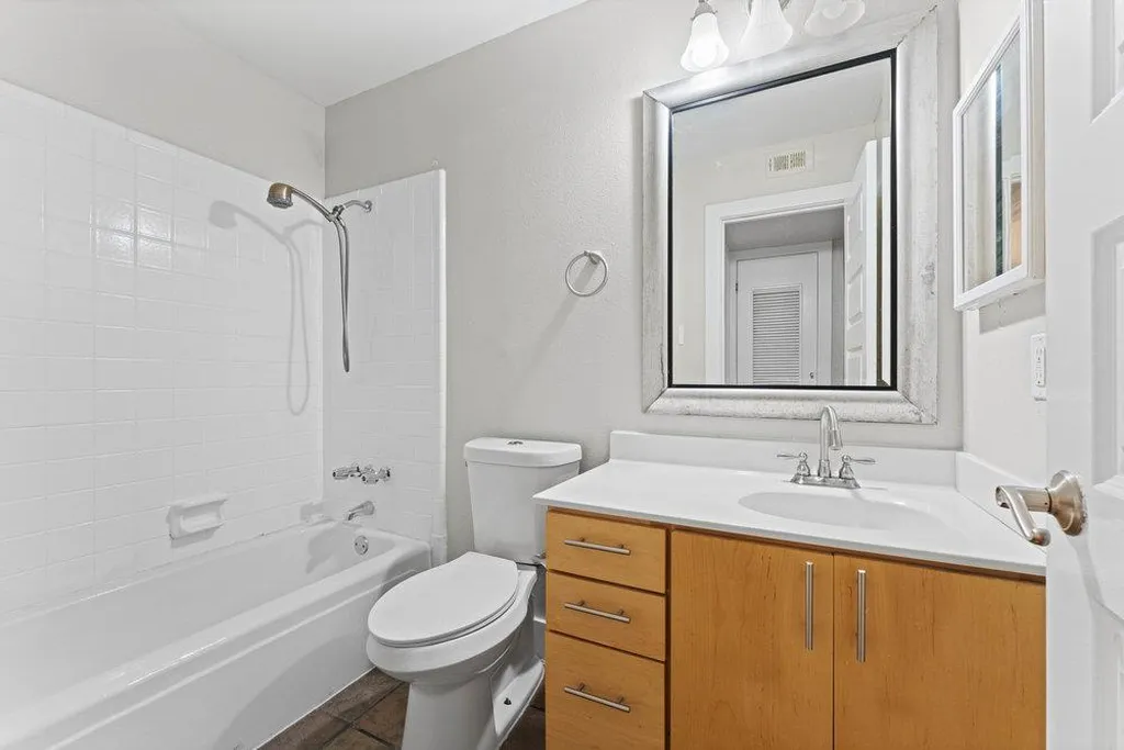 3815 Guadalupe Street Austin TX 78751
