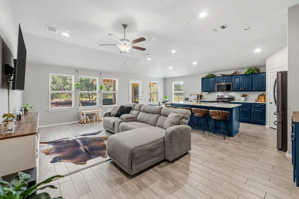 20808 Highland Lake Drive Lago Vista TX 78645