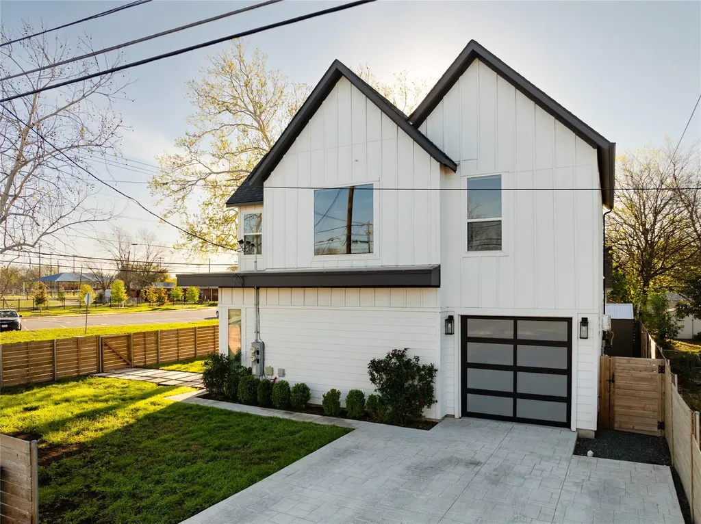 709 W St Elmo Road Austin TX 78745