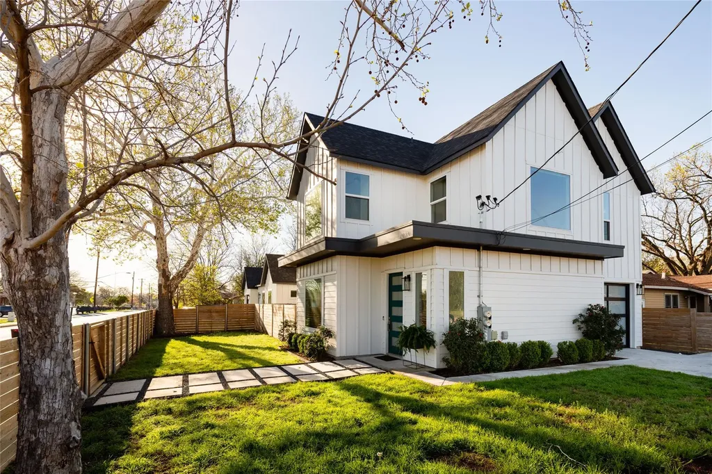 709 W St Elmo Road Austin TX 78745