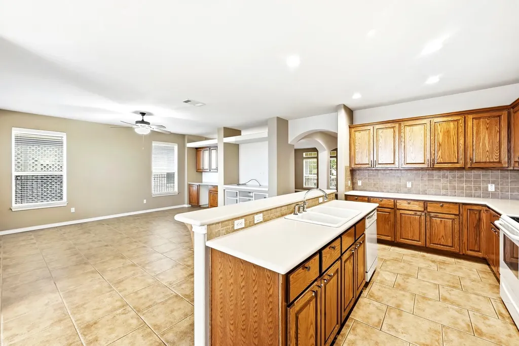 814 Boquilla Trail Georgetown TX 78633