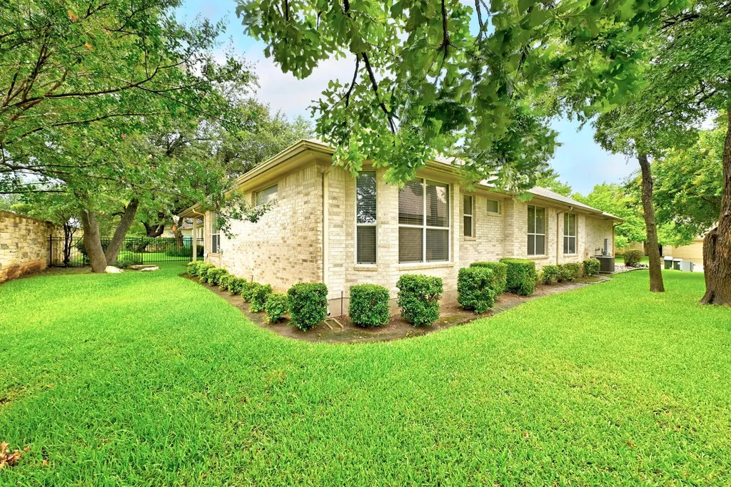 814 Boquilla Trail Georgetown TX 78633