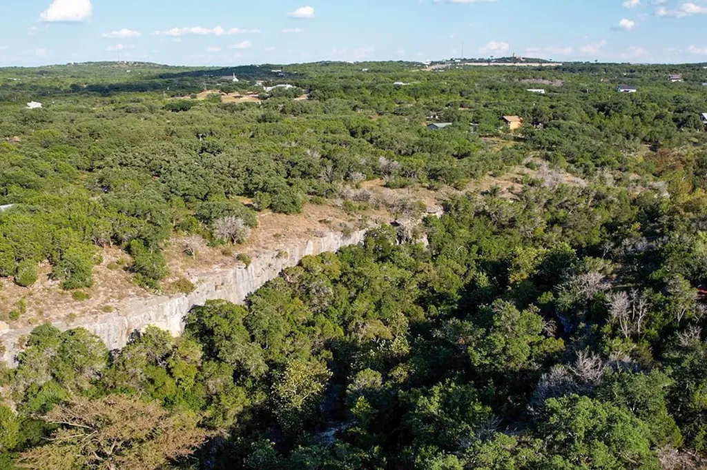 4207 Three Creek Trail Spicewood TX 78669