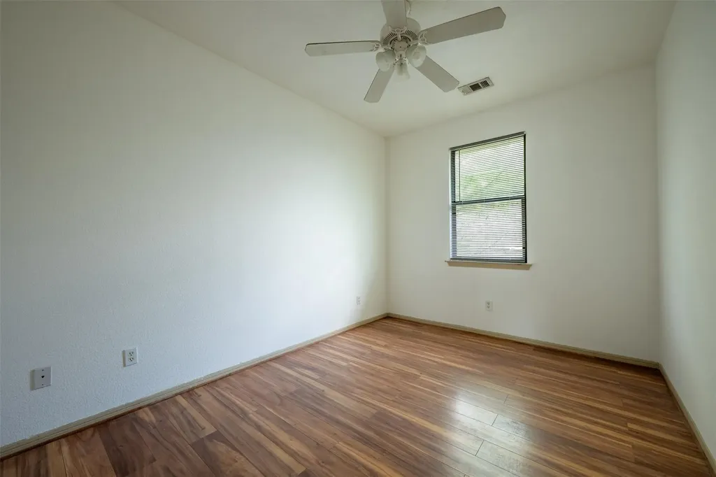 8901 Parkfield Drive Austin TX 78758