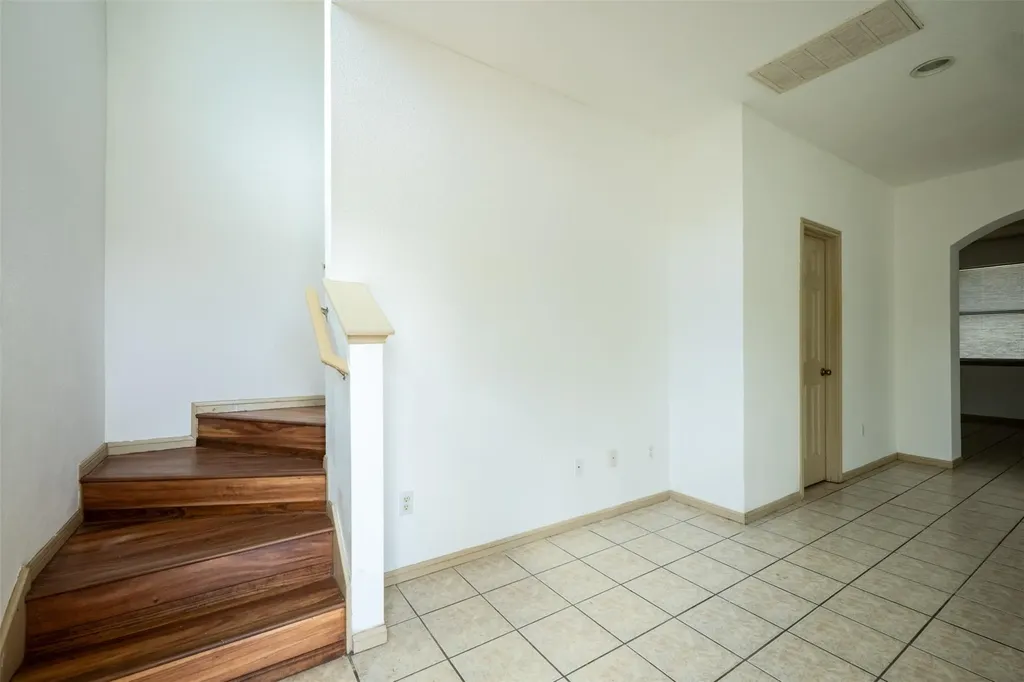 8901 Parkfield Drive Austin TX 78758