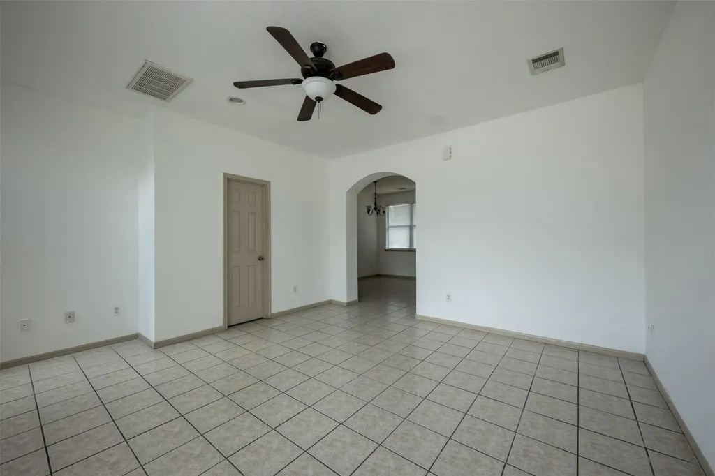 8901 Parkfield Drive Austin TX 78758