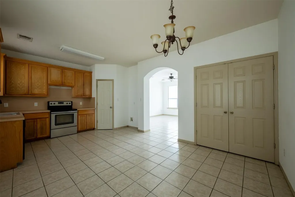 8901 Parkfield Drive Austin TX 78758