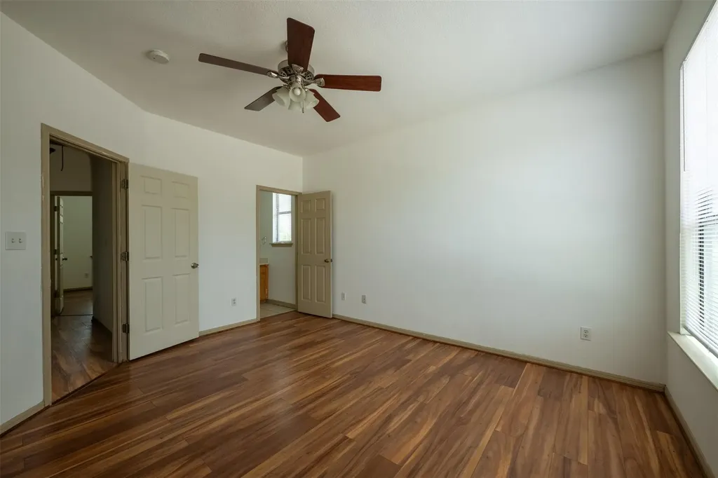8901 Parkfield Drive Austin TX 78758