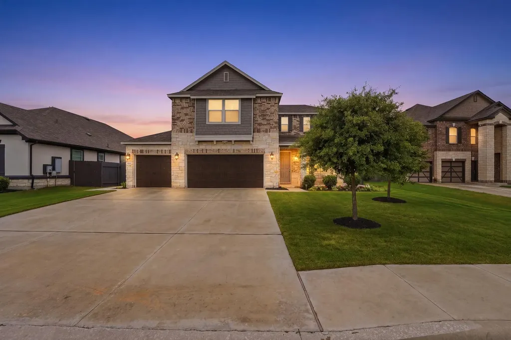 1515 Foxglove Drive Lockhart TX 78644