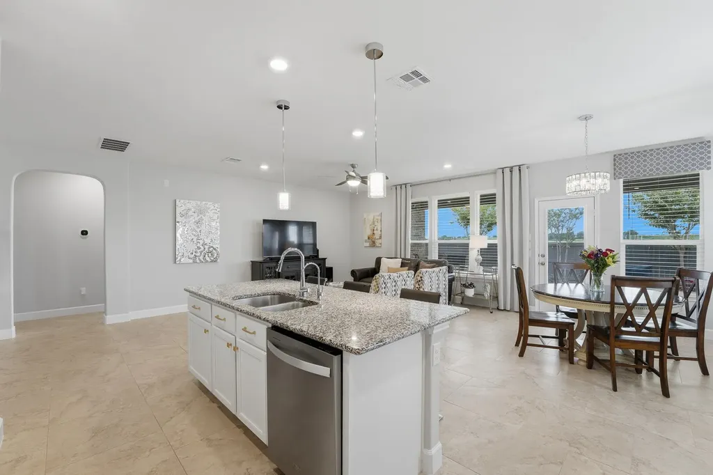 1515 Foxglove Drive Lockhart TX 78644