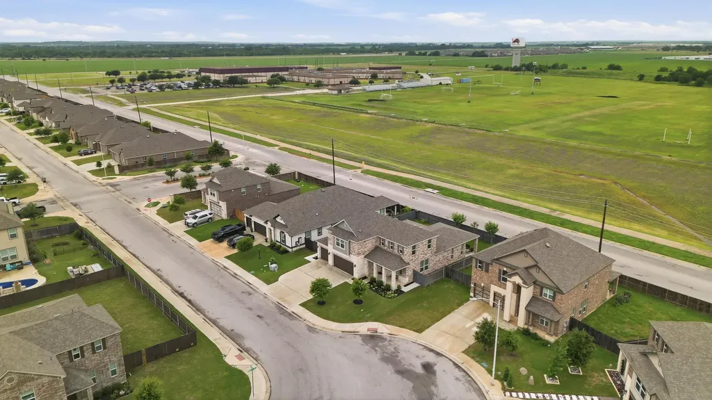 1515 Foxglove Drive Lockhart TX 78644