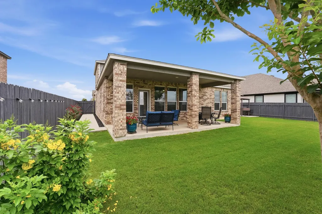 1515 Foxglove Drive Lockhart TX 78644