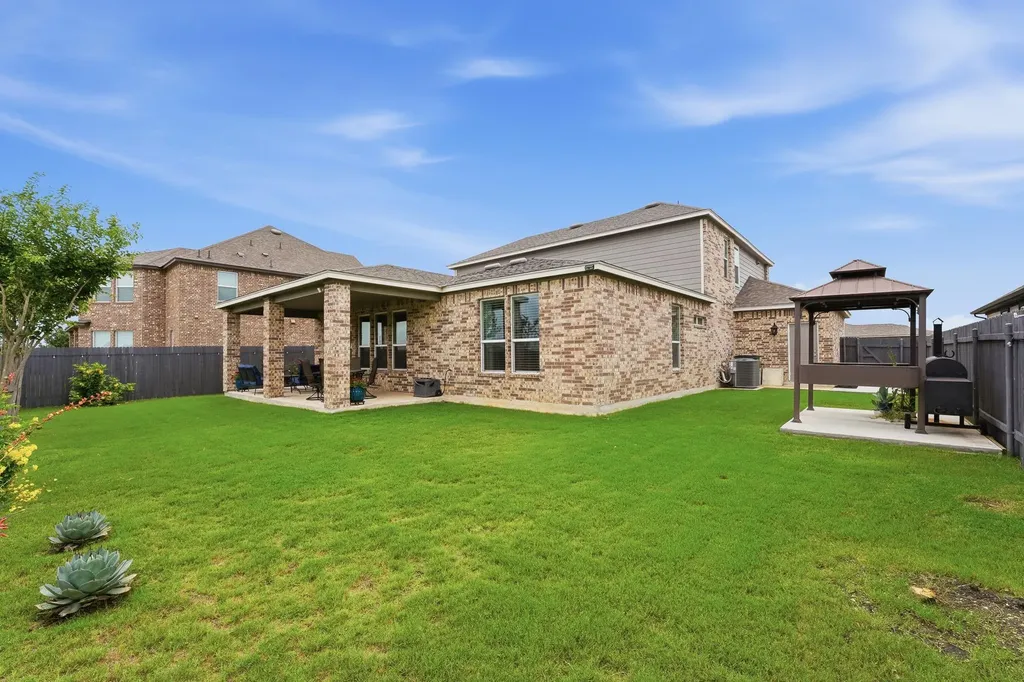 1515 Foxglove Drive Lockhart TX 78644