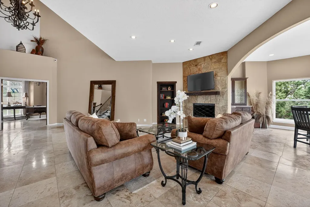 112 Big Sky Drive Horseshoe Bay TX 78657