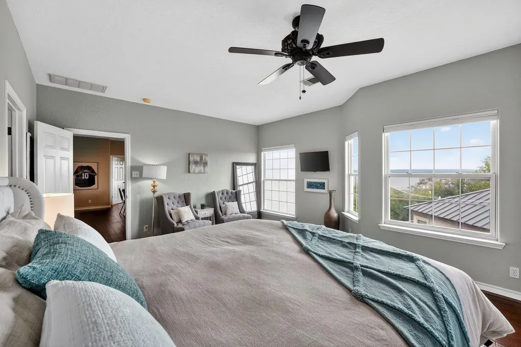 112 Big Sky Drive Horseshoe Bay TX 78657