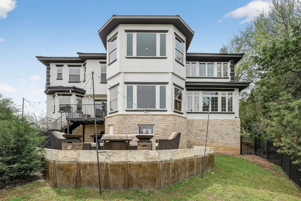 112 Big Sky Drive Horseshoe Bay TX 78657