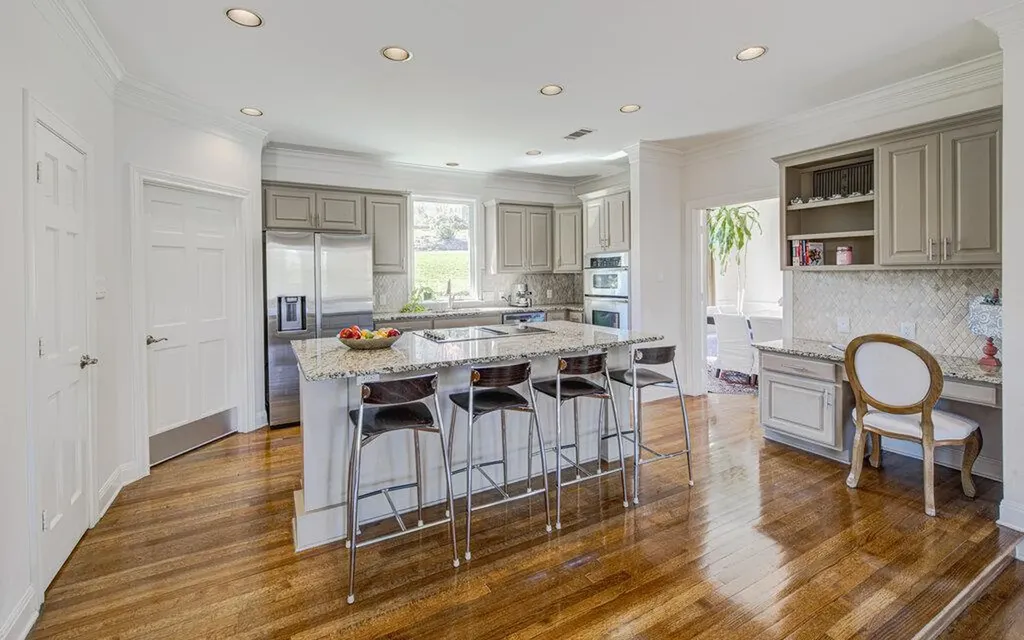 4800 Mantle Drive Austin TX 78746