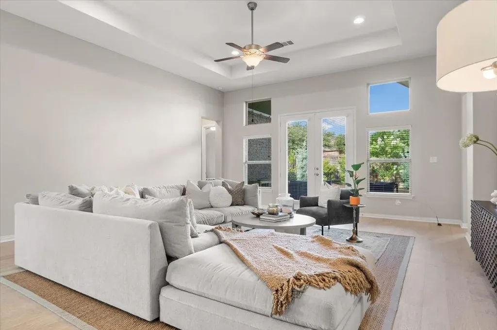 111 Nantucket Circle Austin TX 78737