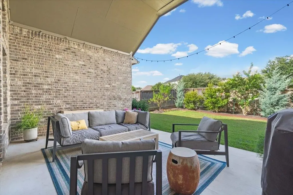 111 Nantucket Circle Austin TX 78737