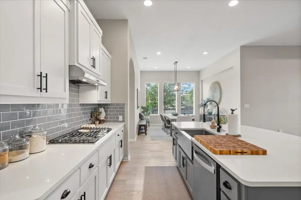111 Nantucket Circle Austin TX 78737