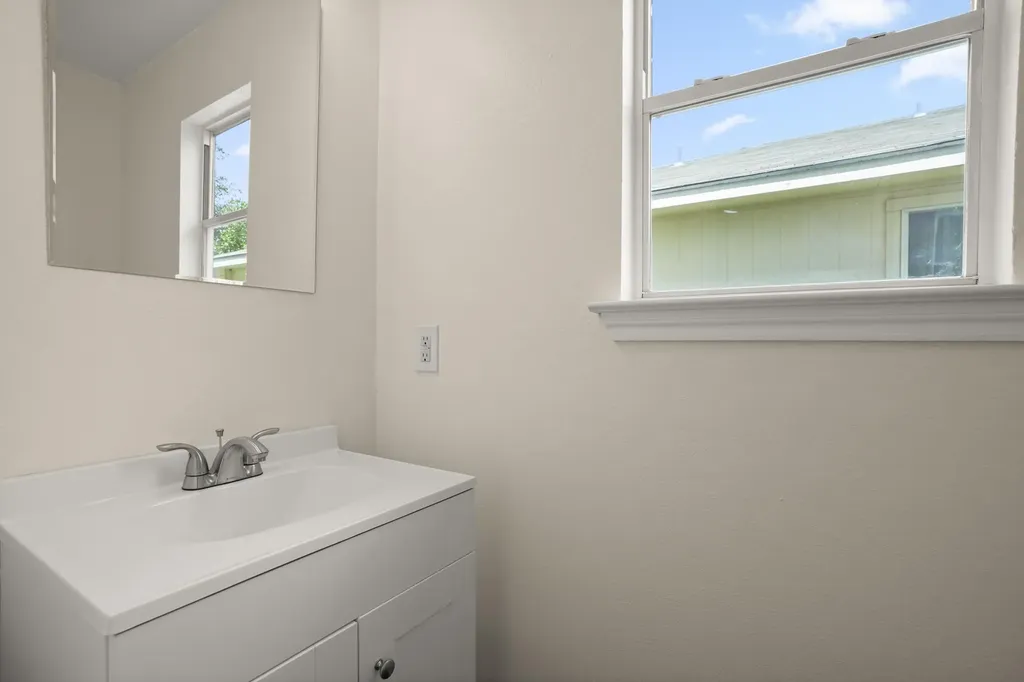 18209 Canopy Lane Manor TX 78653